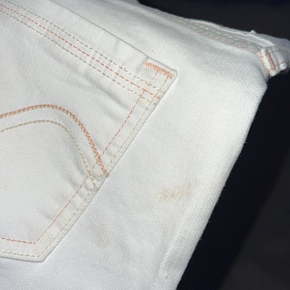 LEVIS SHORTS WHITE SIZE W30 PEACH & CREAM COLORED THREADS ROLLED HEM WHITE LABLE - Picture 17 of 17